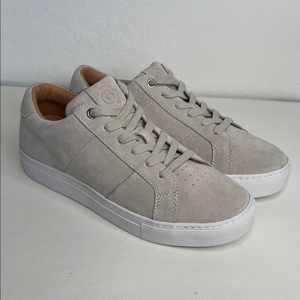 NWOB Greats Royale women’s sneakers taupe grey suede low top sneakers size 9